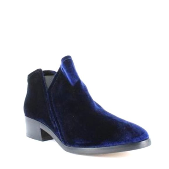 Dolce Vita Tay Navy Velvet Low Bootie - Picture 1 of 5